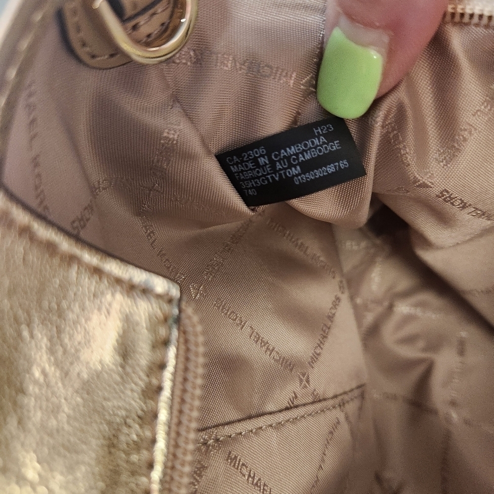Michael Kors Small Gold Tote Bag - Picture 10 of 11
